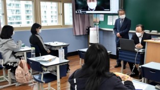 교육감 1일 남구·수영구지역 고교 신학기 운영상황 점검